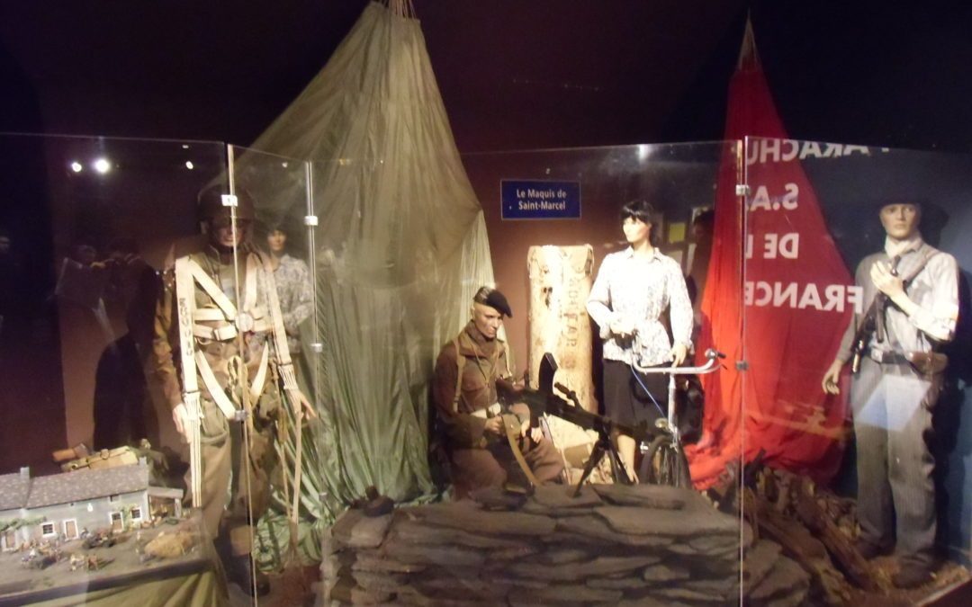 Les élèves de 3ème au Musée de la Résistance Bretonne